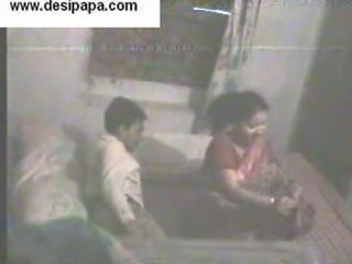 Indiyano pair lihim filmed sa nila silid swallowing at pagkakaroon may sapat na gulang pelikula bawat iba