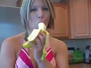 Paige hilton schmackhaft banane neckerei