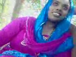 Punjabi aunty gi handjob i den parkere