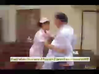 ריו אסייתי מודל עושה מציצות ו - מקבל א יוצא מן הכלל זרע על הפנים