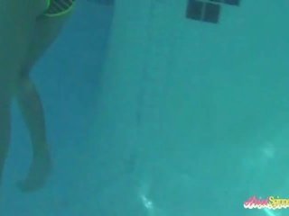 Ariel Spinner jilling off under water