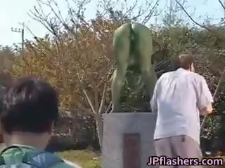 משוגע יפני bronze statue moves part6