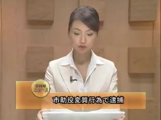 Asiatico newsreader bukkake 1